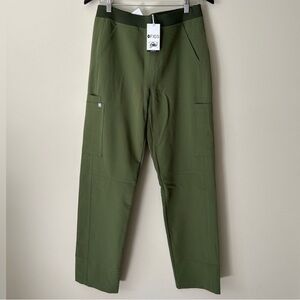 NWT Figs Axim 2.0 Cargo Scrub Pants in Dark Olive Green Size X-Small